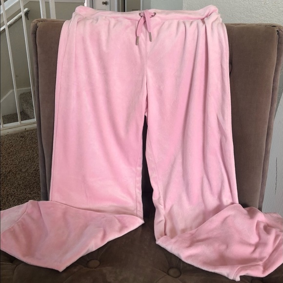 H&M pink velvet track-suit set - Picture 6 of 8